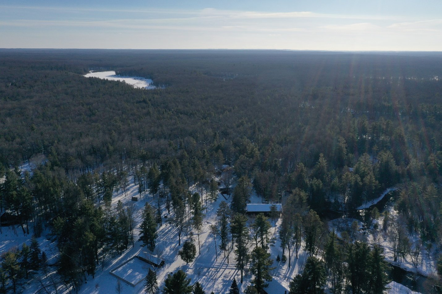 El albergue de 300 acres está a unas 20 millas al este de Ludington. Crédito: Zeitview